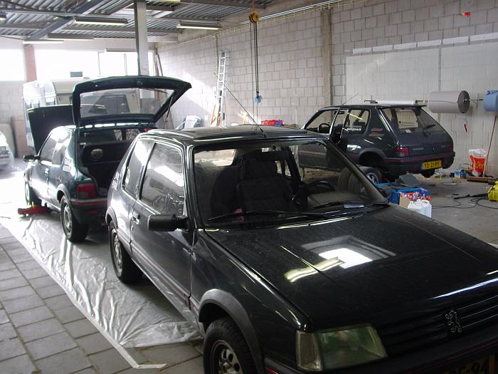 205 GTi (11)
